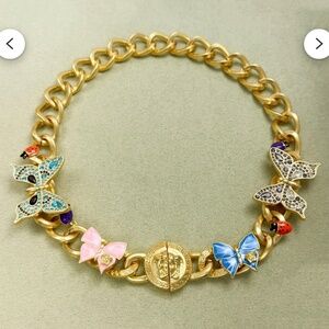 Gorgeous Versace Butterfly Medusa gold Choker Necklace